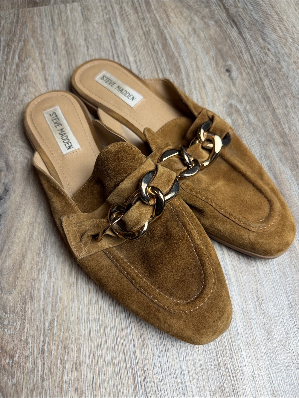 Steve Madden Cassady Tan Suede Chain-Accent Mules Size 8.5 M